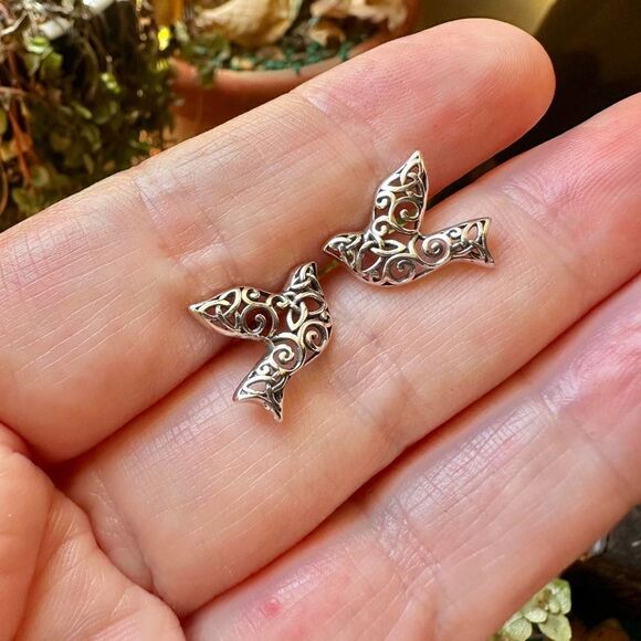 Sparrow Filigree Sterling Silver Bird Stud Earrings - Picture 3 of 4